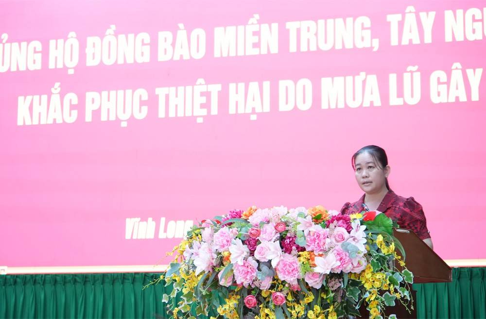 Phó Chủ tịch Ủy ban MTTQ Việt Nam tỉnh Nguyễn Thị Tuấn Thanh phát động ủng hộ đồng bào bị ảnh hưởng bởi bão lũ miền Trung, Tây Nguyên