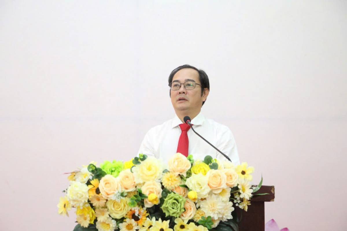 Bí thư Đảng ủy, Chủ tịch HĐND xã Huỳnh Cao Cường 