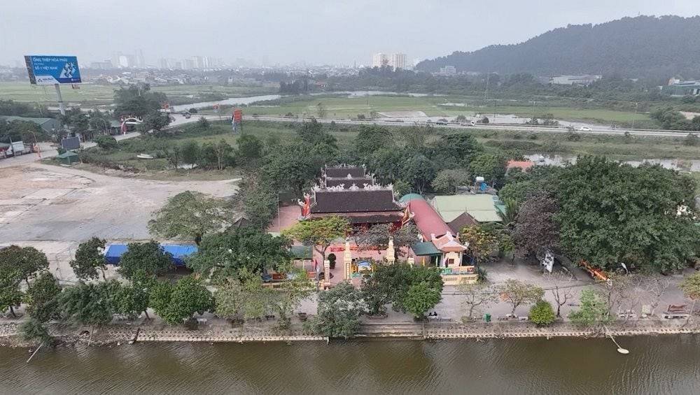 Lễ giỗ Ông Hoàng Mười tháng 10 điểm nhấn tâm linh du lịch đặc sắc của xứ Nghệ