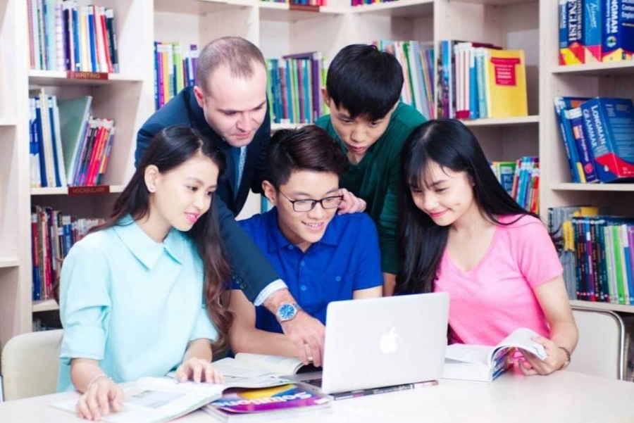 Bộ Giáo dục và Đào tạo đề xuất tiêu chuẩn quản lý giáo dục đối với người nước ngoài