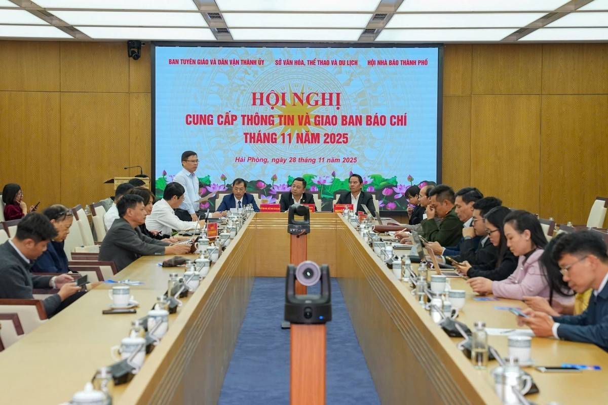 Đẩy nhanh giải phóng mặt bằng tuyến đường sắt Lào Cai – Hà Nội – Hải Phòng: Quyết tâm hoàn thành trong năm 2025