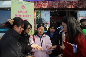 Phú Thọ: Thu hút hơn 2.000 người và 40 doanh nghiệp tại ngày hội việc làm