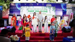 Triển lãm tranh Đạt Ma của họa sĩ Park Soo Hyung: Hơi thở Thiền trong giao thoa văn hóa Á Đông