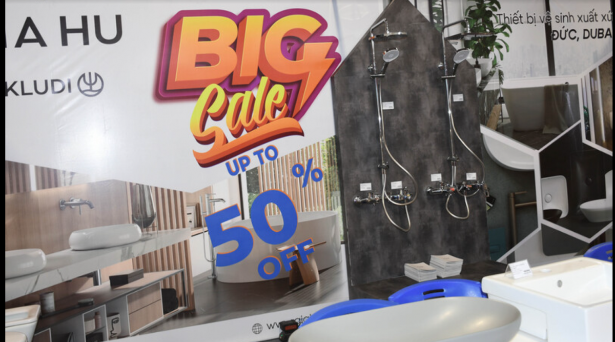 Nhiều mặt hàng nội thất tại Vietbuild Home 2025 giảm giá kích cầu mua sắm cuối năm