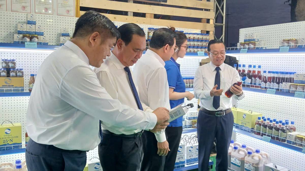 Khai mạc Sự kiện kết nối giao thương OCOP TP.Hồ Chí Minh 2025: Thúc đẩy hội nhập, lan tỏa bản sắc