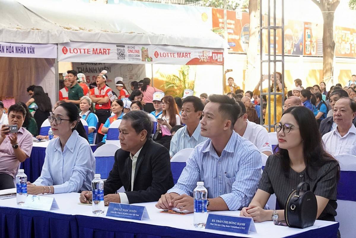 Quang cảnh sự kiện.