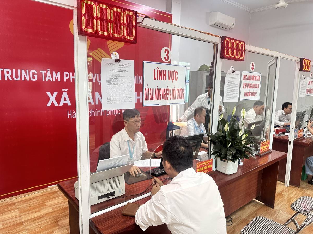 Hải Phòng tăng tốc cải cách thủ tục hành chính, bảo đảm hoàn thành mục tiêu trước ngày 31/12/2025