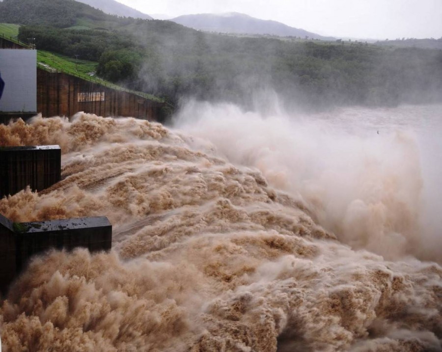 Loạt nhân sự cấp cao Thủy điện Sông Ba Hạ đang làm việc với cơ quan chức năng sau đợt xả lũ lịch sử