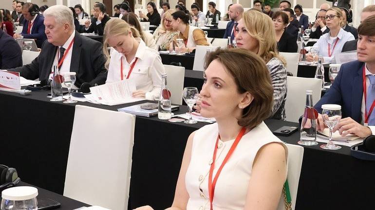 Đại diện doanh nghiệp Nga tham dự diễn đàn.