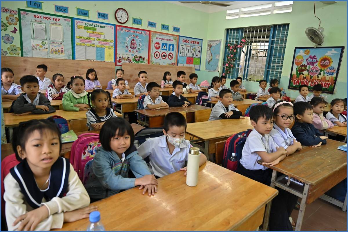 Khánh Hòa tái thiết sau lũ: 200 tỷ đồng và hàng trăm nghìn sách tiếp sức vùng thiên tai