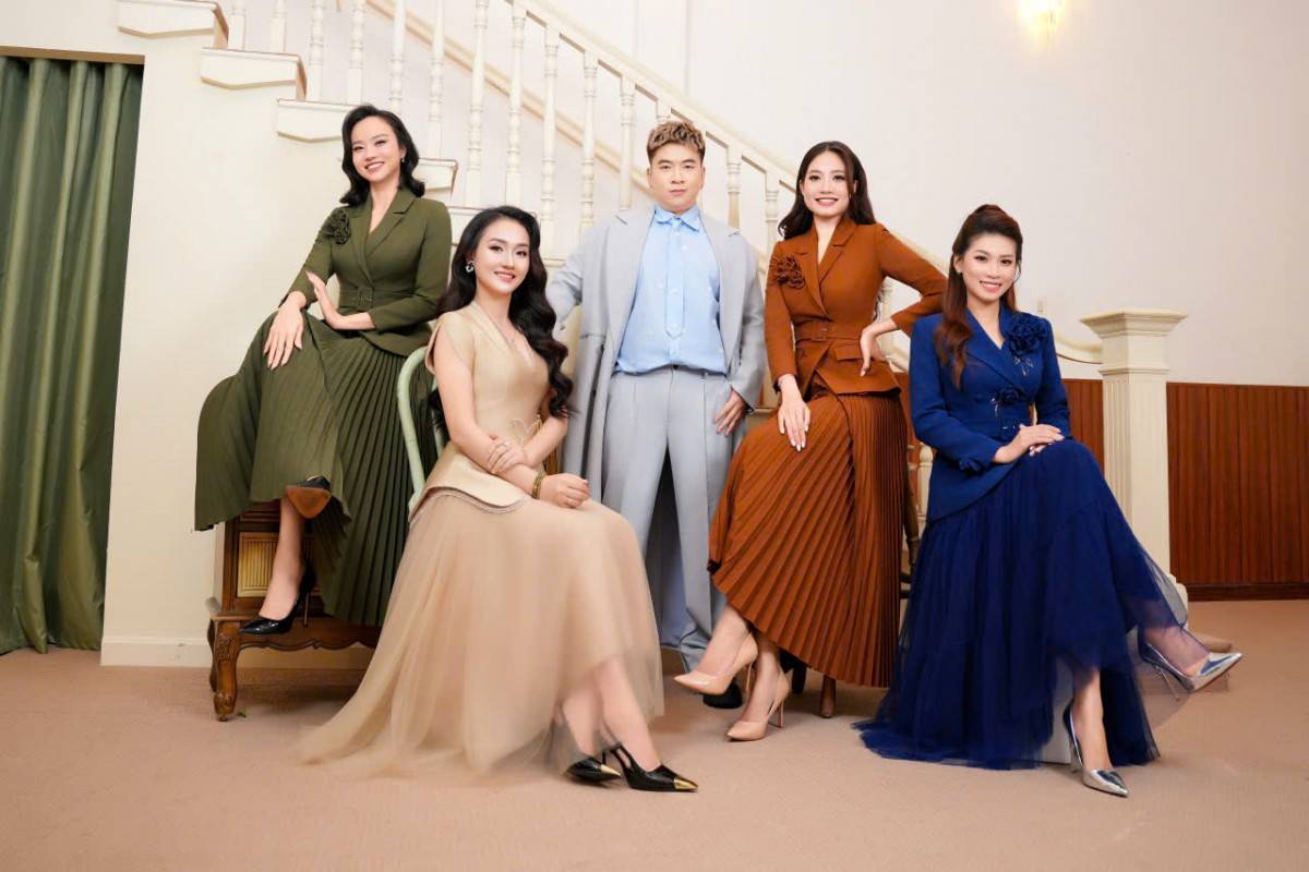 NTK Đinh Trí Cường- Giám đốc sáng tạo AB  Classic và các người mẫu