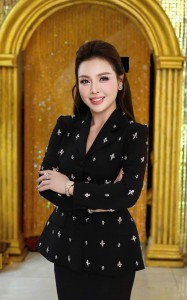 AB Classic – Khi thời trang trở thành phong thái của nữ lãnh đạo