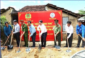 Khánh Hòa tái thiết sau lũ: 200 tỷ đồng và hàng trăm nghìn sách tiếp sức vùng thiên tai