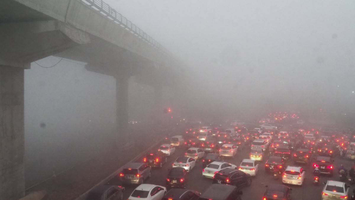 Bộ Y tế phát đi khuyến cáo khẩn trước diễn biến ô nhiễm không khí kéo dài tại miền Bắc