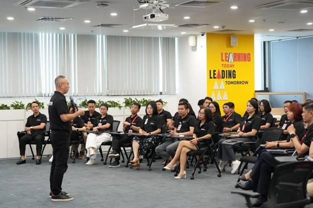 Hoạt động đào tạo Agile tại ROX Group được duy trì thường xuyên.