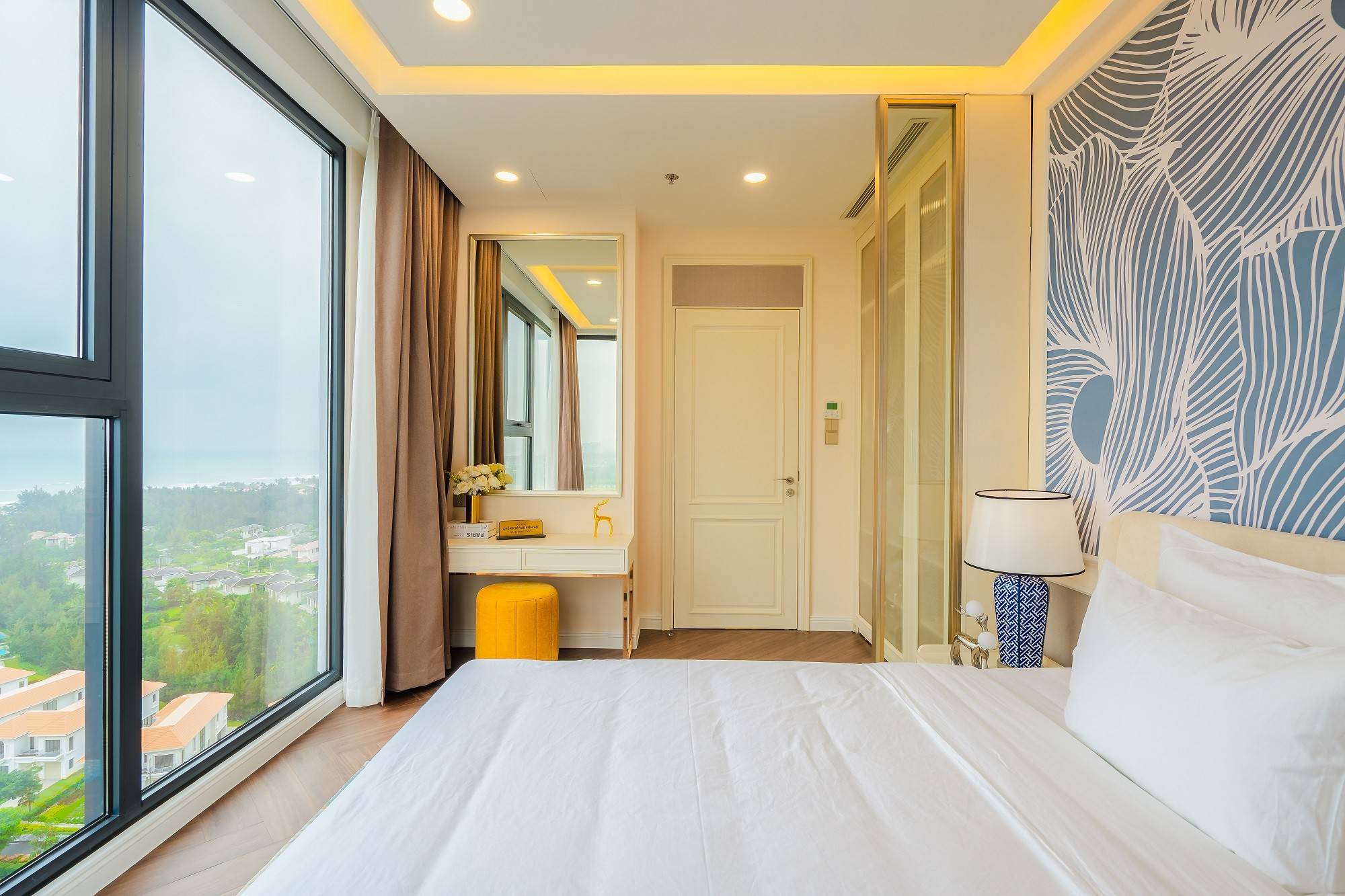 Bên trong căn hộ mẫu ‘view triệu đô’ của Newtown Diamond