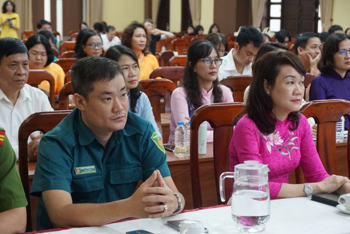 Quang cảnh buổi lễ. (Ảnh: Uyển Nhi)