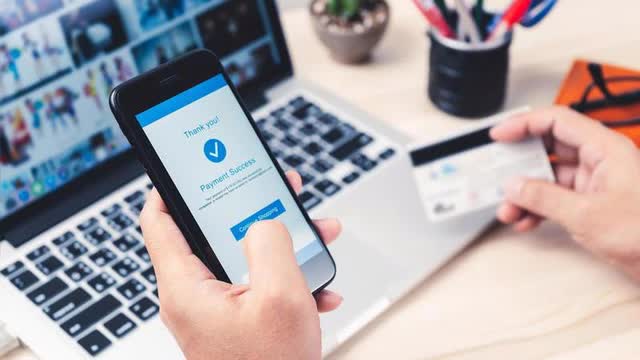 Ngân hàng tìm động lực tăng trưởng mới ngoài tín dụng