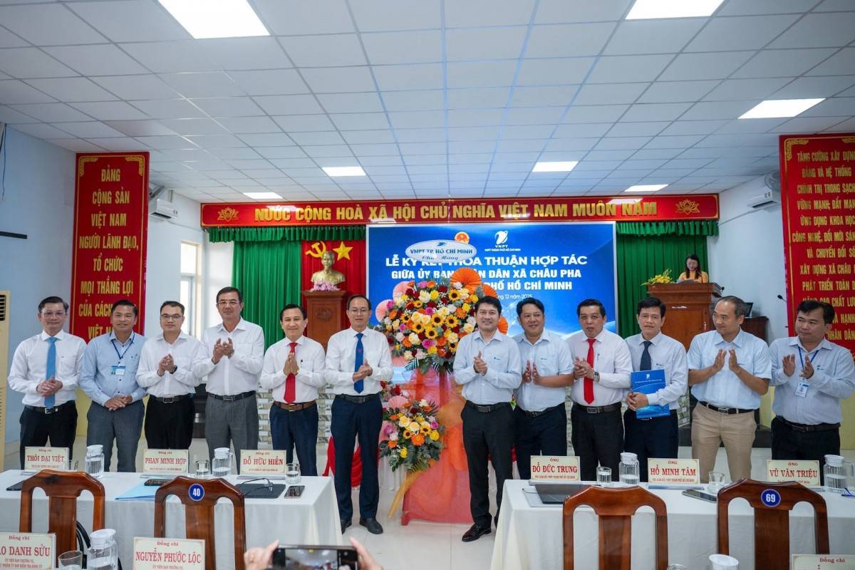 Xã Châu Pha hợp tác với VNPT TP.HCM tiên phong trong chuyển đổi số