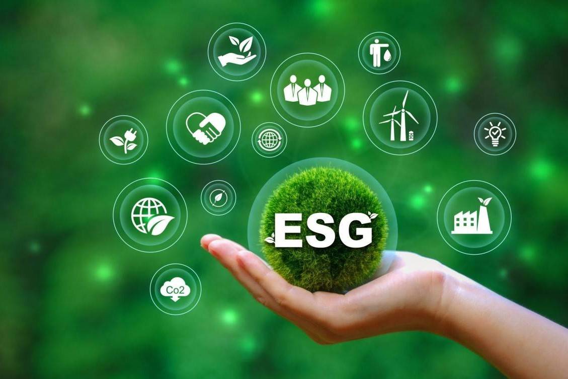 Gỡ điểm nghẽn hạ tầng điện để Việt Nam mở cửa đón dòng vốn xanh