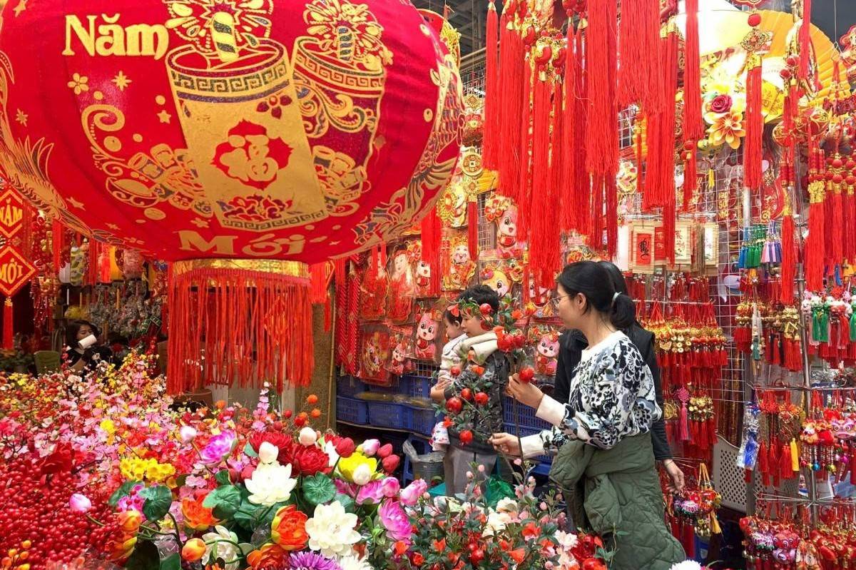 Hà Nội chủ động nguồn hàng Tết Bính Ngọ 2026, bảo đảm không thiếu hàng – sốt giá