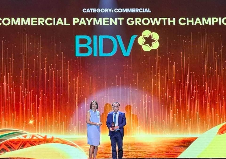 BIDV liên tiếp nhận giải thưởng quốc tế về thẻ doanh nghiệp