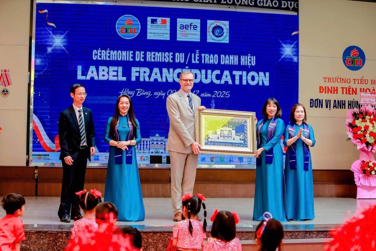 Hải Phòng: Trường tiểu học Đinh Tiên Hoàng vinh dự đón nhận danh hiệu Label FrancÉducation