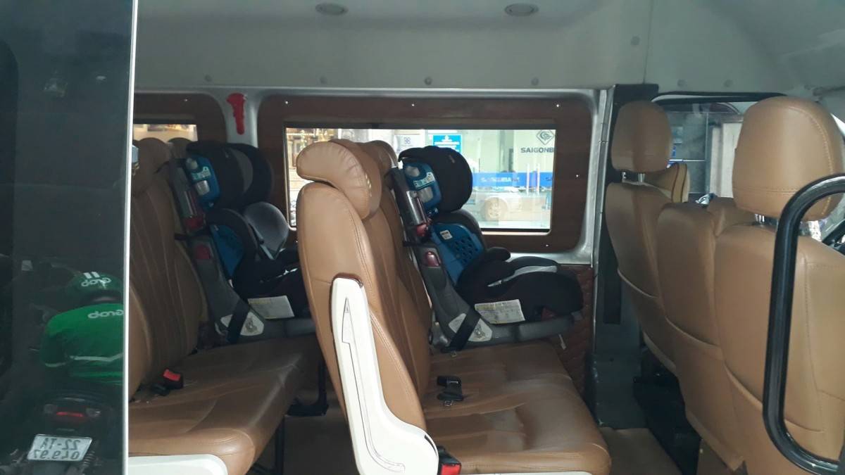 Quốc hội bỏ quy định bắt buộc lắp ghế trẻ em trên xe kinh doanh vận tải, siết mạnh giám sát bằng công nghệ