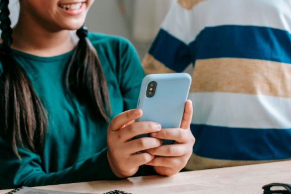 Australia cấm trẻ em dưới 16 tuổi dùng mạng xã hội, mở ra tiền lệ quản lý mới trên thế giới