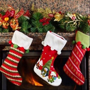Chiếc tất Giáng Sinh biểu tượng nhỏ bé kể câu chuyện lớn của mùa yêu thương