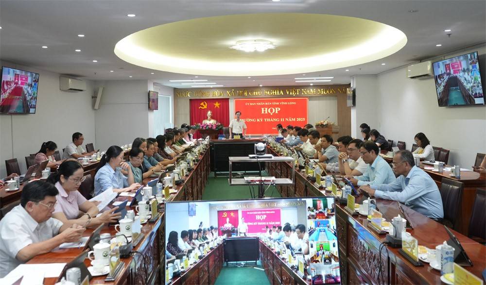 Ủy ban nhân dân tỉnh họp thường kỳ tháng 11/2025.