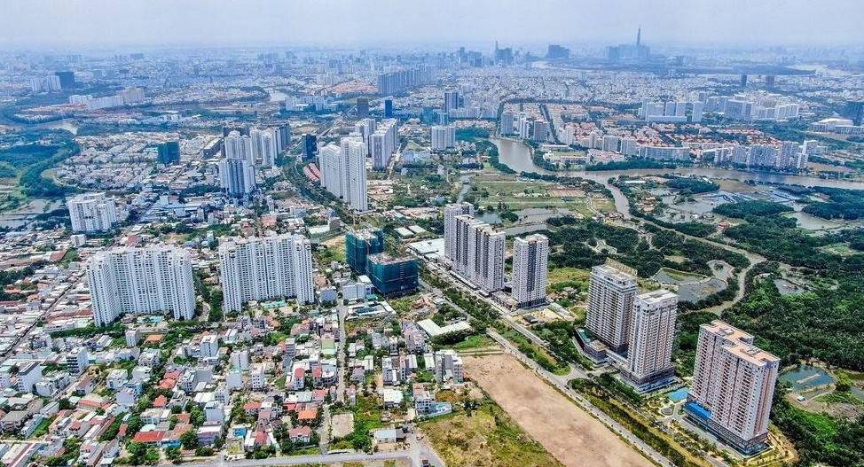 Bất động sản TP. Hồ Chí Minh: Giãn nén đô thị, dự án vùng ven tăng 3,2 lần sau một thập kỷ