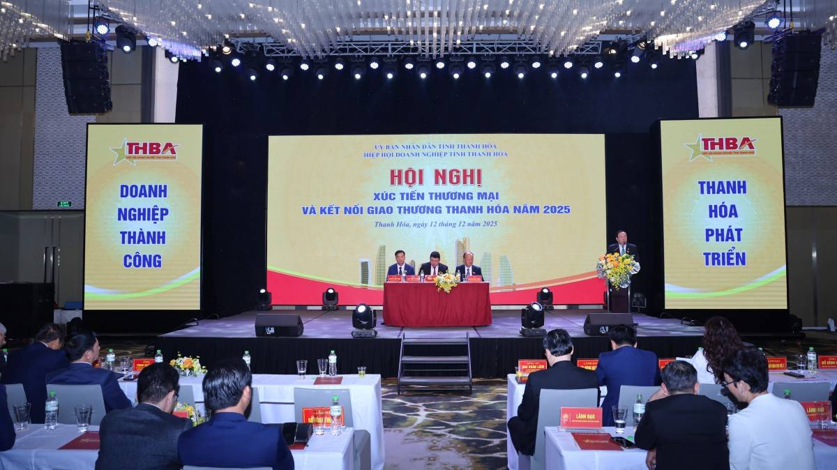 Toàn cảnh hội nghị.