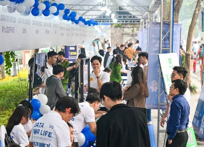 Techfest Việt Nam 2025 khai mạc giữa lòng Thủ đô, mở ra làn sóng khởi nghiệp sáng tạo toàn dân