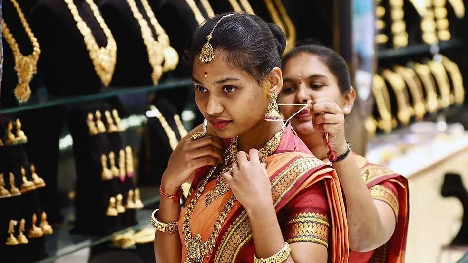 WGC dự báo quý IV/2025 có thể ghi nhận sự cải thiện nhờ mùa lễ hội và cưới hỏi – giai đoạn tiêu thụ vàng cao điểm truyền thống tại Ấn Độ.