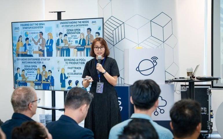  Bà Laura Nguyễn, Giám đốc Điều hành GenAI Fund, tại sự kiện GenAI Open Innovation Vietnam 2025