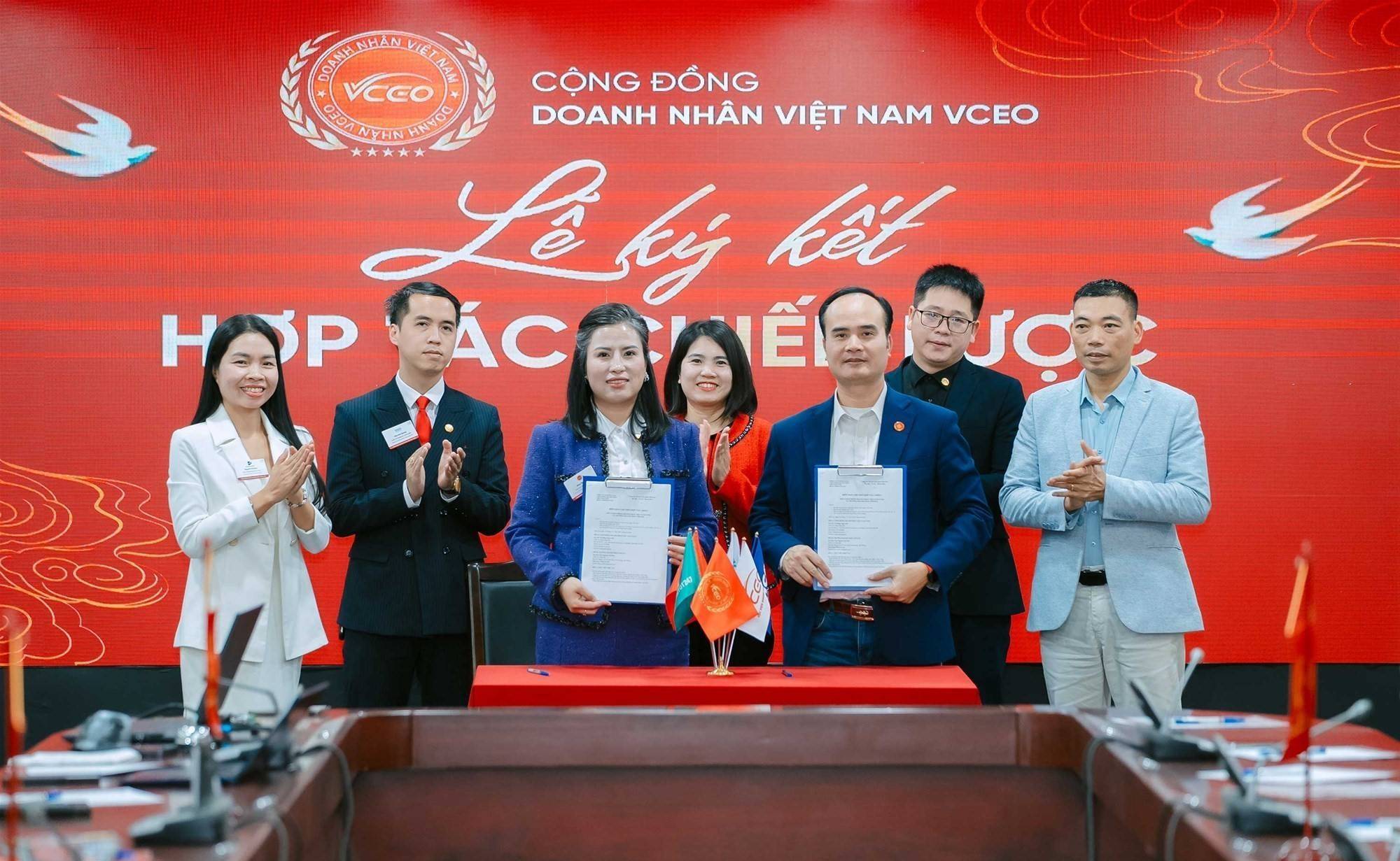 VCEO ký kết hợp tác chiến lược với TOPCEO, nâng cao năng lực doanh nhân Việt