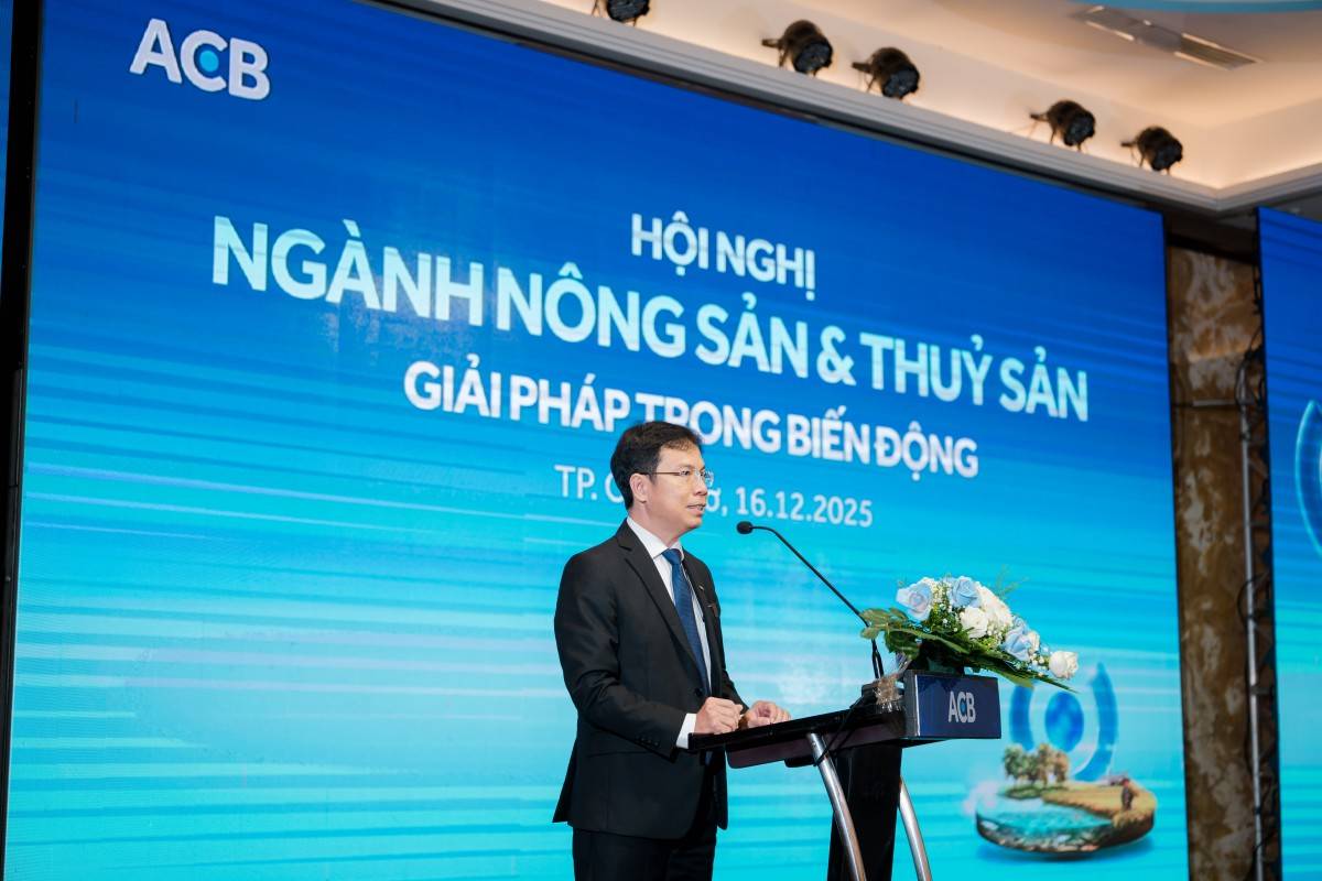 Ông Ngô Tấn Long – Phó Tổng Giám đốc ACB phát biểu khai mạc Hội nghị.JPEG