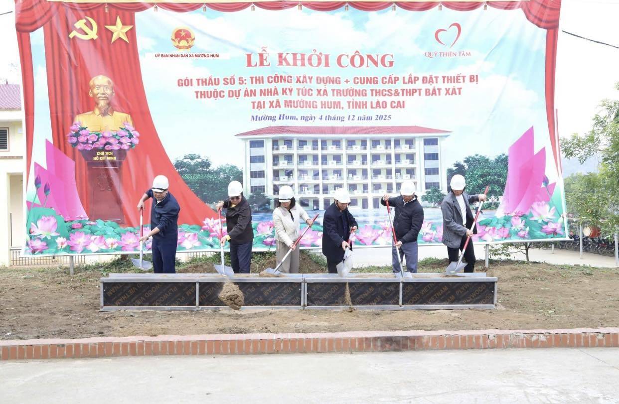 hởi công xây dựng nhà ký túc xá trường THCS & THPT Bát Xát tại xã Mường Hum