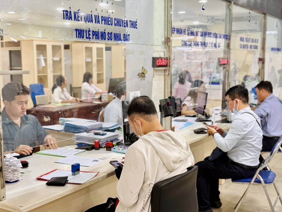 TP. Hồ Chí Minh đề xuất bỏ hồ sơ giấy với 390 thủ tục hành chính