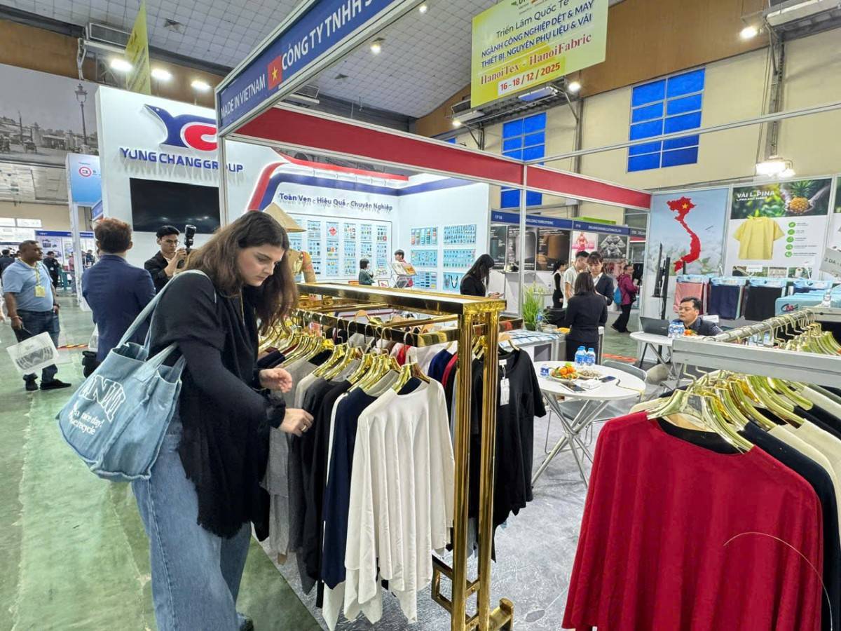 Trước ngã rẽ hội nhập quốc tế: dệt may Việt Nam phải nâng cấp chuỗi giá trị từ gốc 