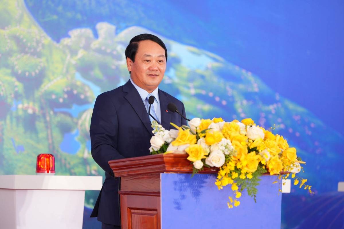 Ông Hầu A Lềnh, Ủy viên Ban Chấp hành Trung ương Đảng, Bí thư Tỉnh ủy, Trưởng Ban Chỉ đạo về phát triển kinh tế tư nhân tỉnh Tuyên Quang