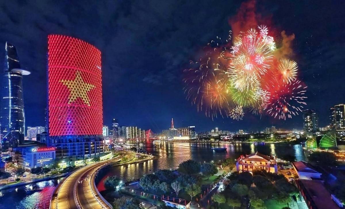 Ba siêu đô thị Hà Nội, TP Hồ Chí Minh, Đà Nẵng bước vào giai đoạn phát triển mới với loạt chính sách đặc thù