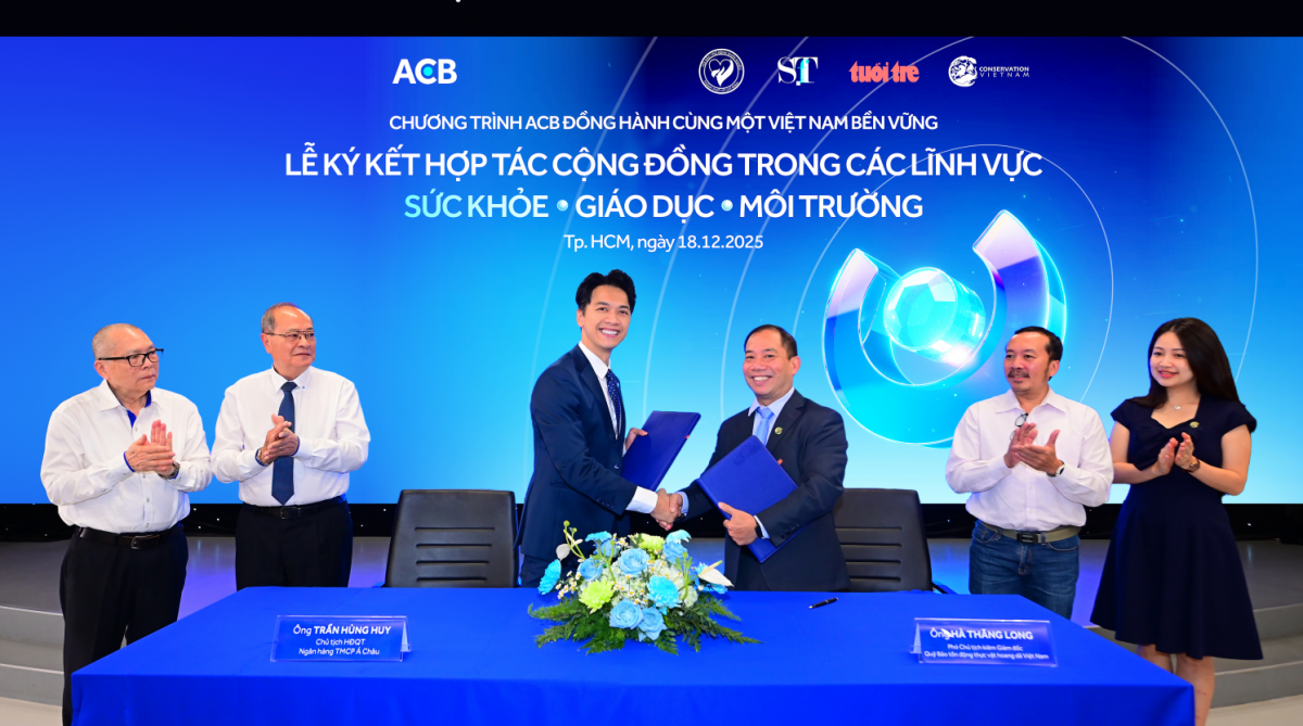 Hinh anh le ky ket ACB va Quy bao ton dong thuc vat hoang da Viet Nam