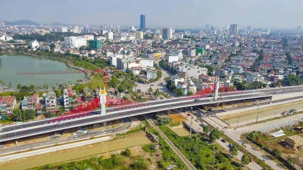 Dự án cầu dây văng vượt đường sắt Bắc - Nam.