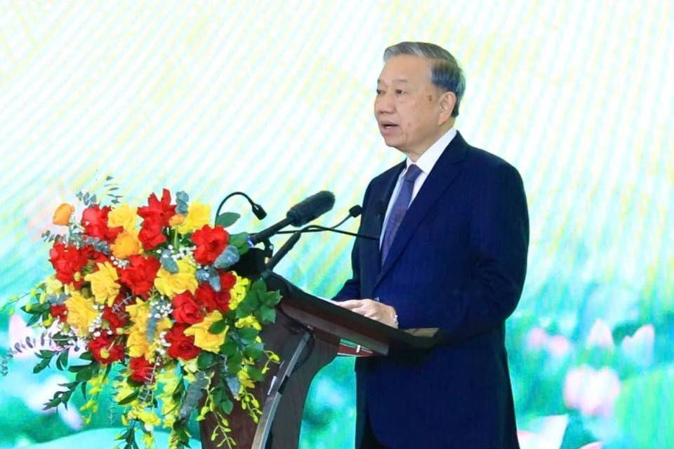 Tổng Bí thư Tô Lâm: Cần định danh người dùng để lành mạnh hóa không gian mạng, củng cố niềm tin xã hội