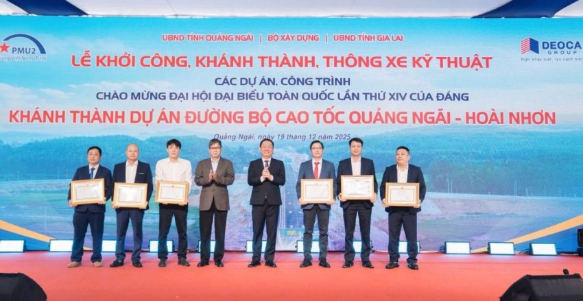 Cũng trong sáng 19/12, cùng với 3 dự án trên địa bàn tỉnh Quảng Ngãi khởi công còn có dự án khánh thành cao tốc Bắc - Nam phía đông, đoạn Quảng Ngãi-Hoài Nhơn có chiều dài 88km, tổng vốn đầu tư hơn 20.400 tỷ đồng
