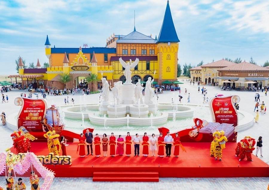 Quảng trường Ánh sáng VinWonders Cửa Hội (phường Cửa Lò) là địa điểm tổ chức Chương trình nghệ thuật Countdown với chủ đề “Nghệ An chào 2026 – Hào khí Sông Lam”