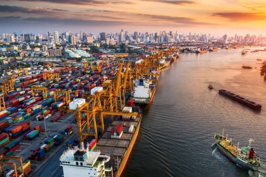 Xuất nhập khẩu tiến sát 1.000 tỷ USD: Việt Nam đứng trước bài toán chất lượng tăng trưởng