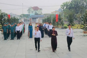 Phường Bình Tân dâng hương tưởng niệm các Anh hùng liệt sĩ nhân ngày 22/12